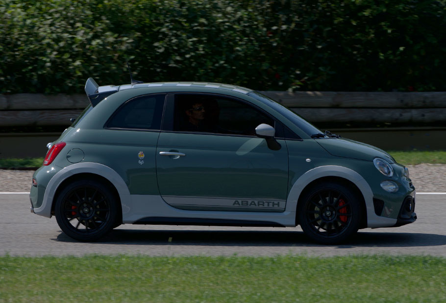 ESSAI / ABARTH 695 70e ANNIVERSARIO. L'esprit, c'est tout ce qui